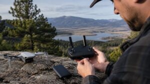 dji mavic mini controller charge hero image